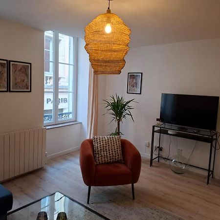 Joli Appartement Au Coeur De Mâcon מראה חיצוני תמונה