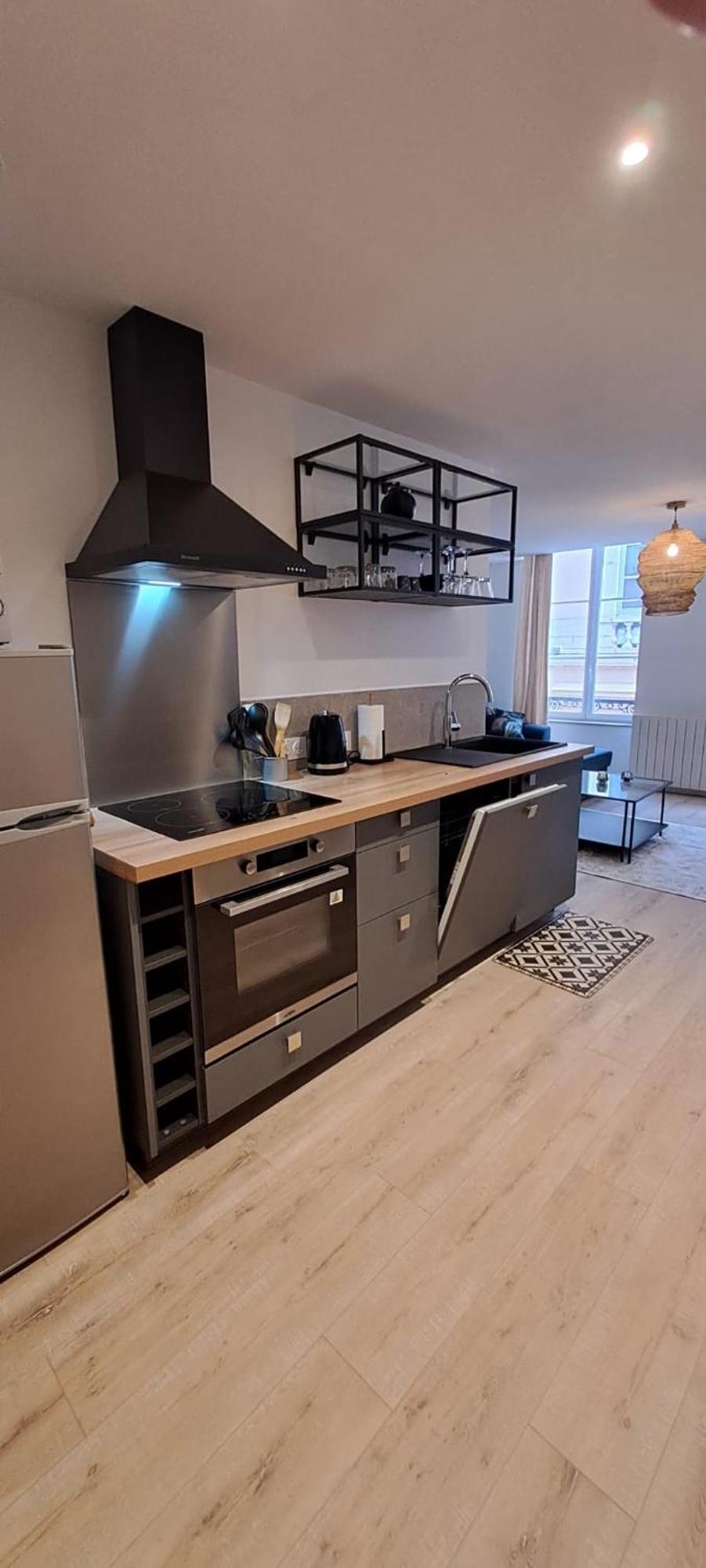Joli Appartement Au Coeur De Mâcon מראה חיצוני תמונה