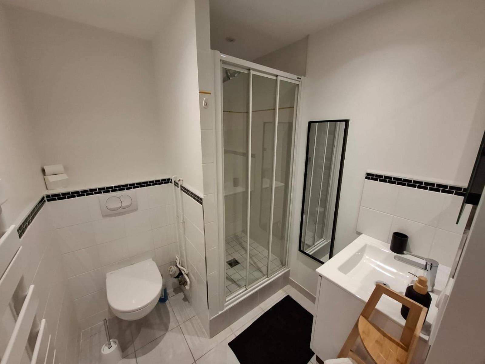 Joli Appartement Au Coeur De Mâcon מראה חיצוני תמונה